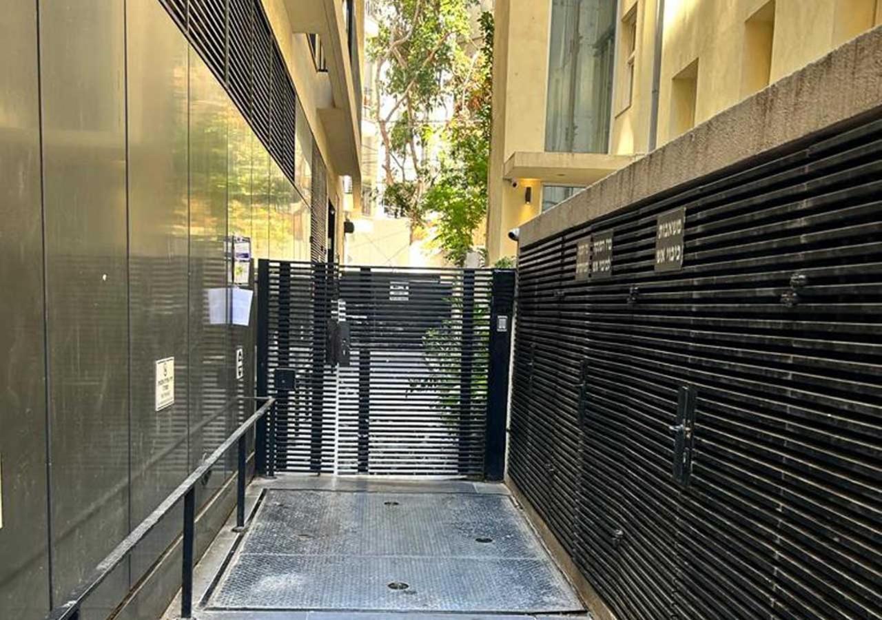 Tel-Aviv Center, Near The Beach, Terrace, 2 People Exterior photo