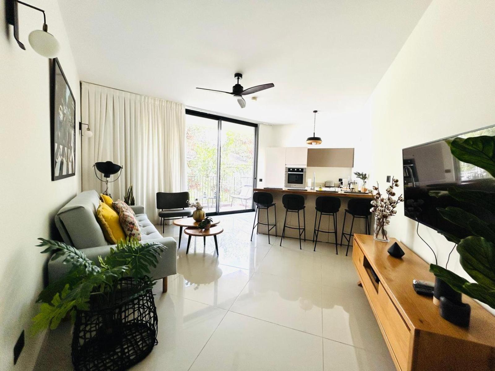 Tel-Aviv Center, Near The Beach, Terrace, 2 People Exterior photo